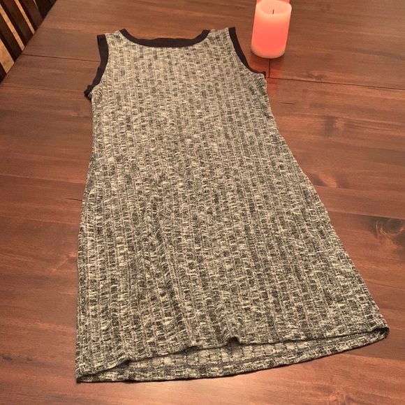 🖤🤍 Dress 👗 - Picture 1 of 4